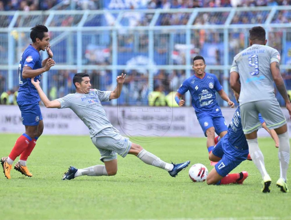 Lawan Arema FC, Daisuke Sato Siap Jaga Pertahanan Persib Bandung