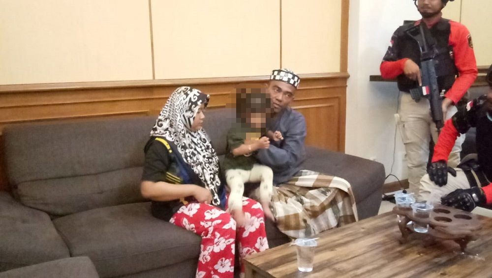 Sempat Disebut Diculik, Bayi Asal Malaysia Dikembalikan ke Orangtua 