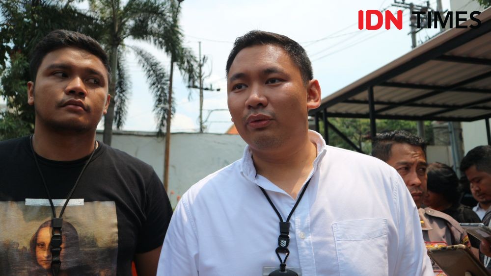 Tak Melawan, Polrestabes Surabaya Tangkap Gilang 'Bungkus' di Rumahnya