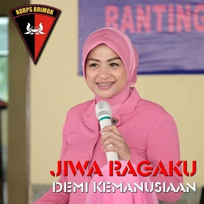 Tak Terlihat di Layar Kaca, 10 Artis Ini Sudah Jadi Istri Abdi Negara