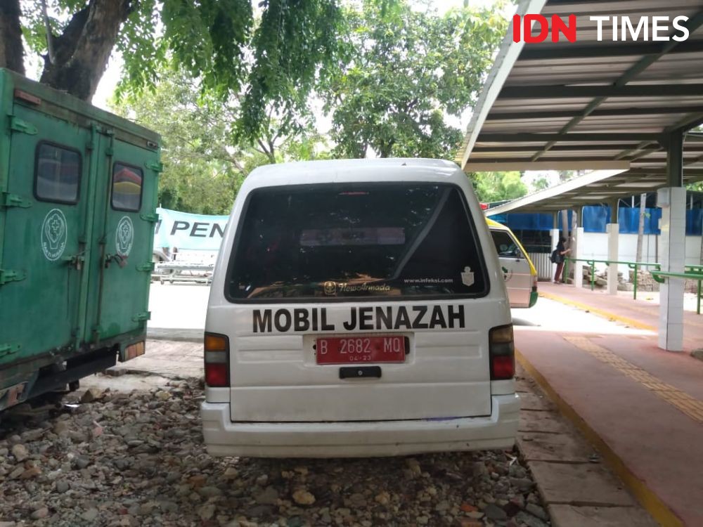 Takut Ambulans Bekas Virus Corona, Jenazah di RS Diangkut dengan Taksi