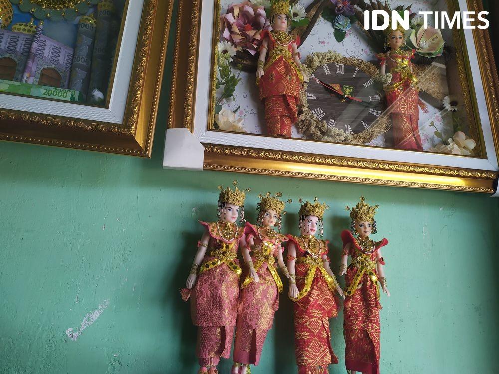 Aesan Gede, Baju Pengantin Khas Palembang Muncul Lewat Boneka Barbie