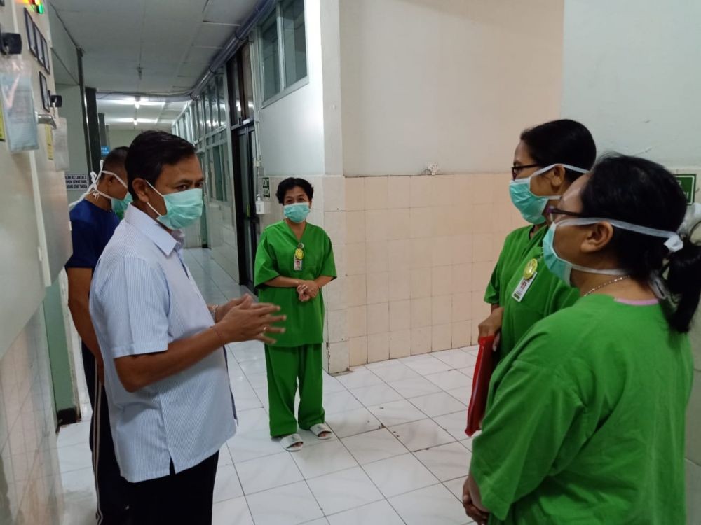 Paramedis yang Merawat Pasien COVID-19 di Denpasar Perlu Didukung