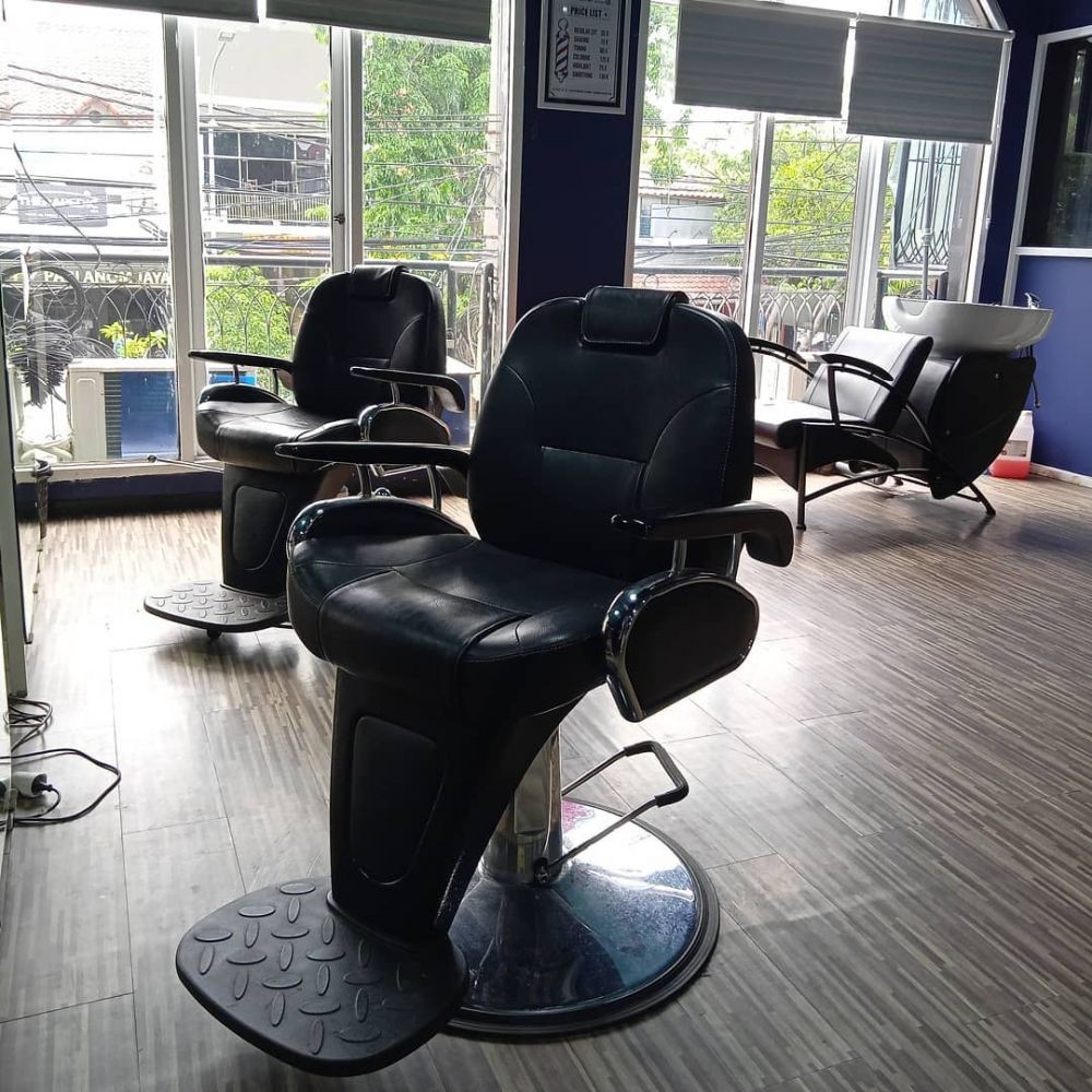 9 Rekomendasi Barbershop di Surabaya  yang Bikin Kece