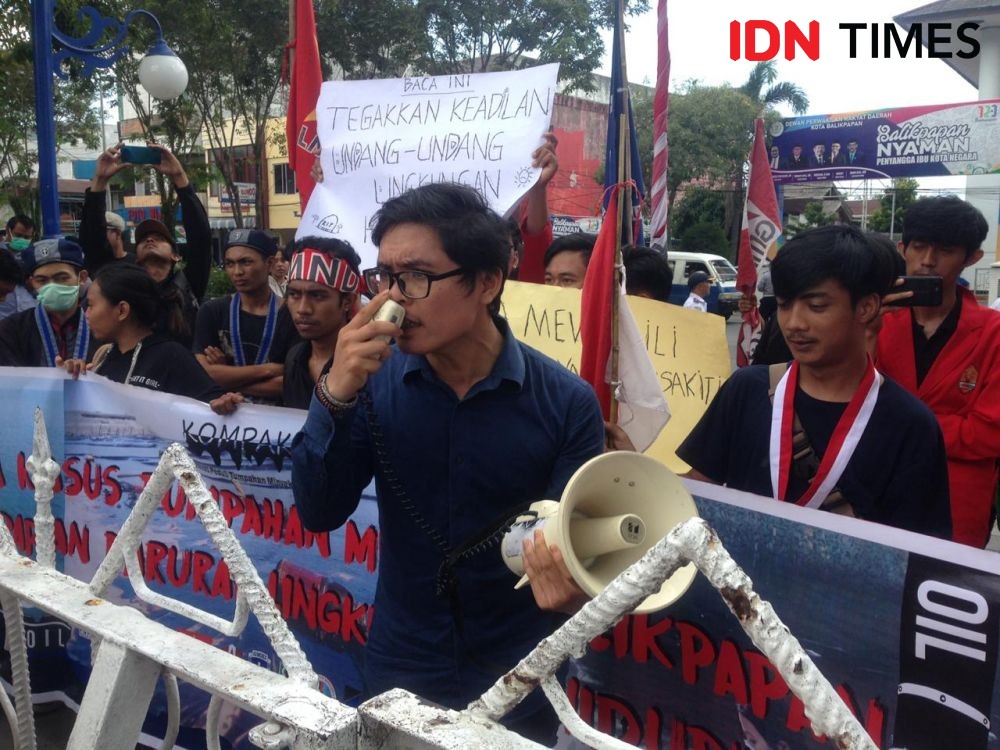 Demo Mahasiswa, Usut Kasus Tumpahan Minyak di Teluk Balikpapan