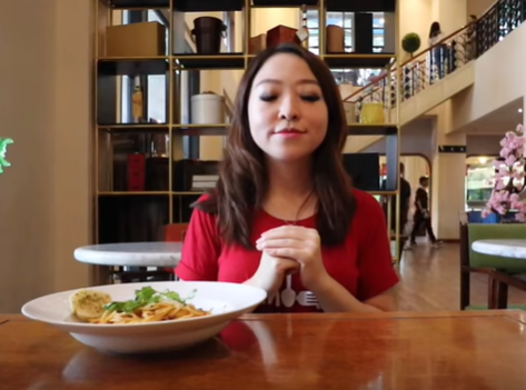 20 Tipe Unik Orang Makan ala Food Vlogger Jennie Linando, Kocak Deh!