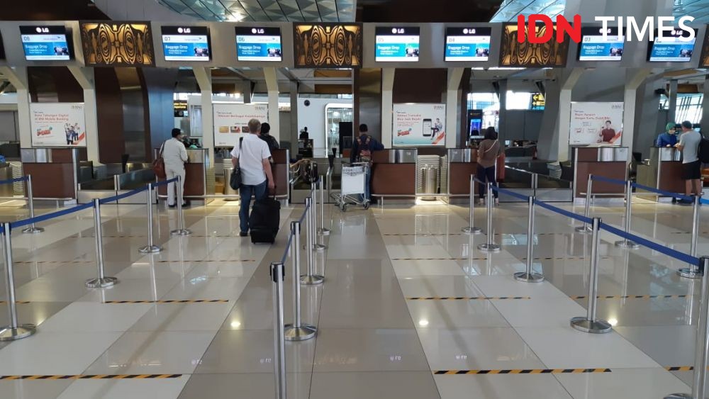 Tiba di Bandara Soetta, 43 WNA Tiongkok Ditolak Imigrasi