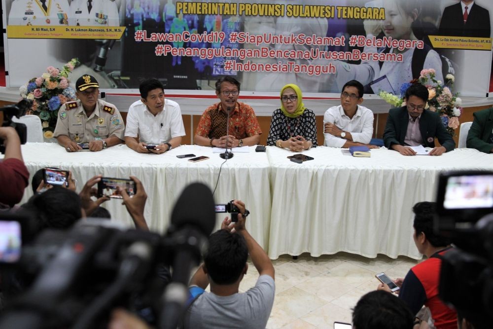 Sulawesi Tenggara Konfirmasi Tiga Kasus Positif COVID-19 Pertama