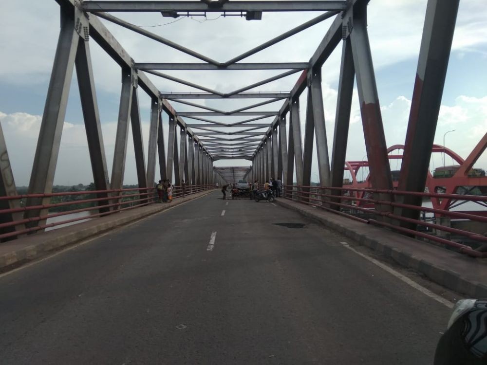 Empat Baut Balok Lantai Lepas, Jembatan Musi 2 Palembang Ditutup 