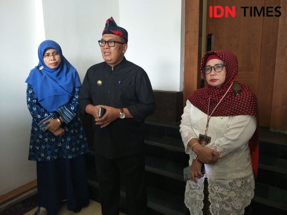 Ikut Tes COVID-19, Wali Kota Bandung dan Istri Negatif Virus Corona