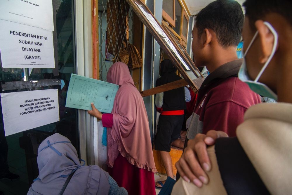 Warga Makassar Bisa Cetak Dokumen Kependudukan via Mesin ADM