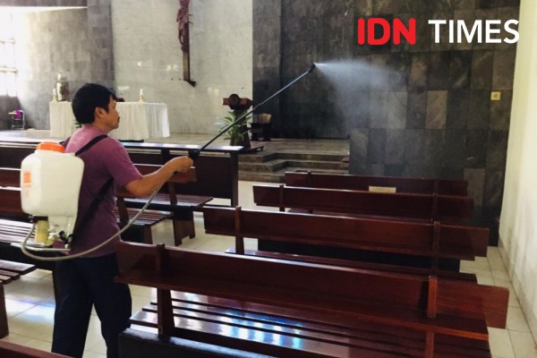 Jemaat Sakramen Tobat di Semarang Diminta Duduk Berjauhan, Jarak 2 Meter