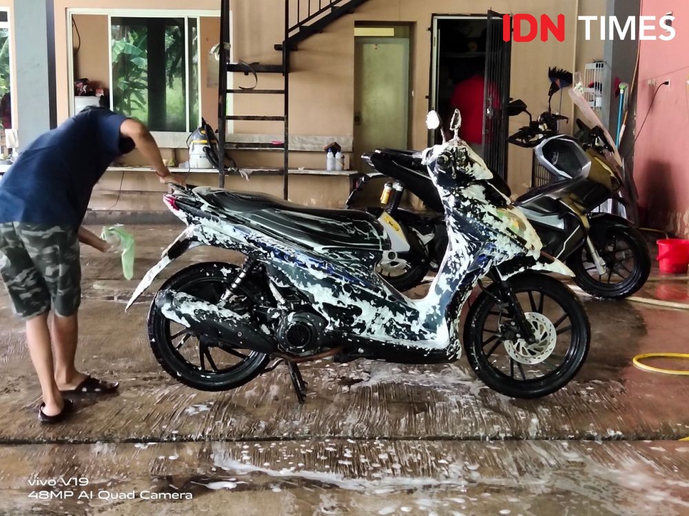 Begini Cara Mencuci Sepeda Motor yang Benar