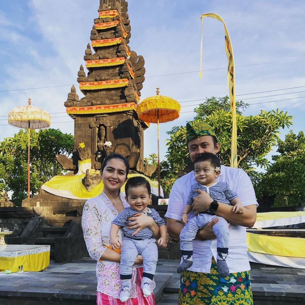 Hari Raya Umat Hindu, 6 Artis Indonesia Ini Rayakan Nyepi