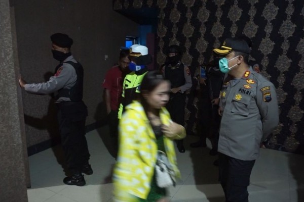 Hiburan Malam di Purbalingga yang Masih Beroperasi Dibubarkan!