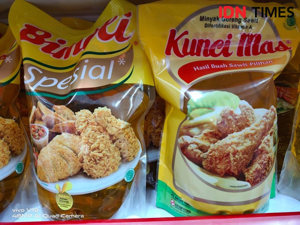 Pedagang Pasar Semarang Ngotot Emoh Jual Minyak Goreng Sesuai HET