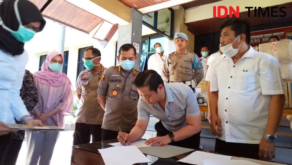Ribuan Masker Sitaan Dihibahkan untuk RS Rujukan Corona di Makassar