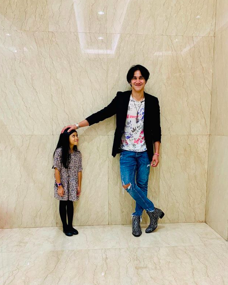Baru Ultah ke-38, 10 Bukti Vino Bastian Jadi Hot Daddy Idaman