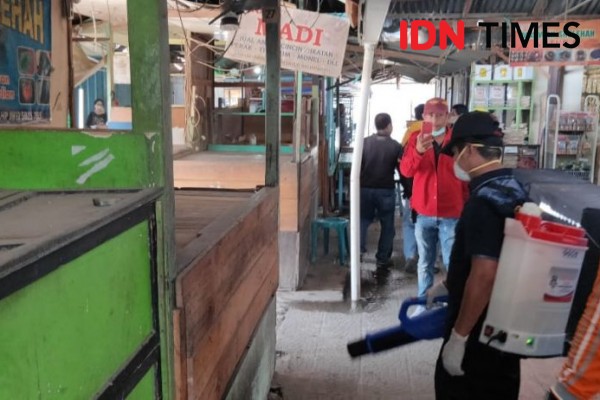 Cegah Corona, Pasar Tradisional di Balikpapan Disemprot Disinfektan