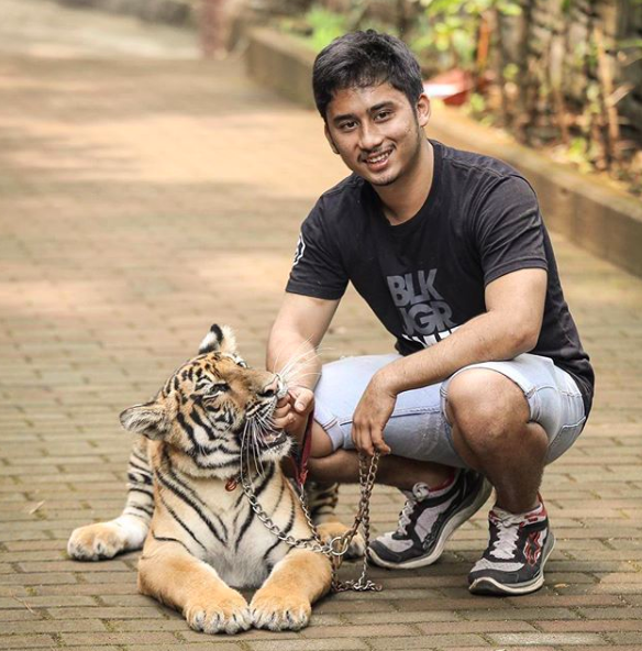 Muda dan Tajir Melintir, 10 Gaya Hidup Alshad Ahmad Sepupu Raffi Ahmad