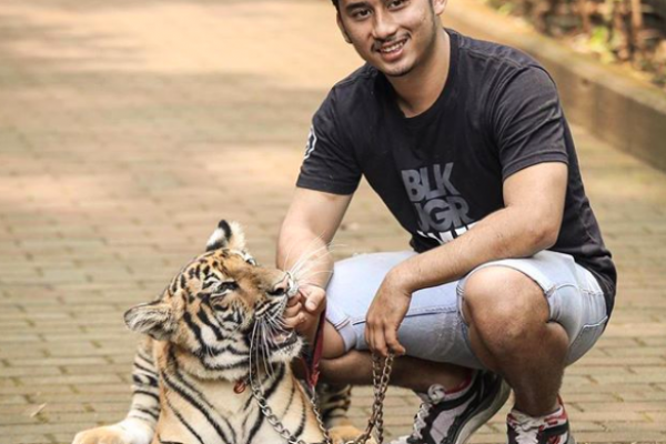 Muda dan Tajir Melintir, 10 Gaya Hidup Alshad Ahmad Sepupu Raffi Ahmad