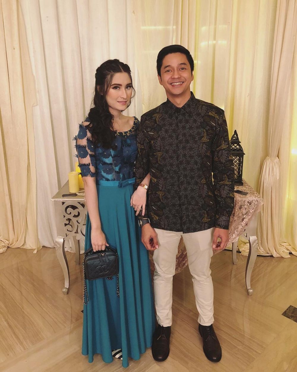 15 OOTD Couple Ala Adly Fayruz Dan Angbeen Rishi