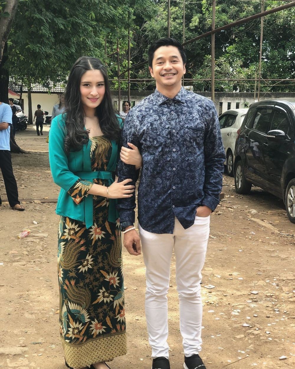 15 OOTD Couple Ala Adly Fayruz Dan Angbeen Rishi