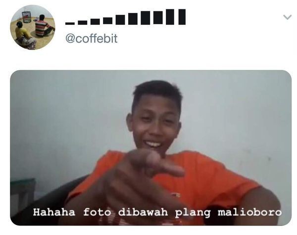 10 Sindiran Netizen Ini Disampaikan Melalui Foto Bocah Tertawa 