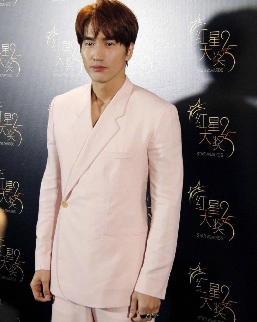 10 Potret Awet Muda Jerry Yan Meteor Garden, Main Drama Baru