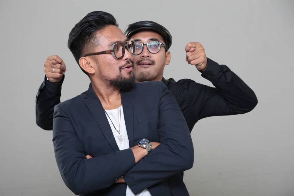 10 Persahabatan Manis Artis Cowok Indonesia, Bromance Goals!