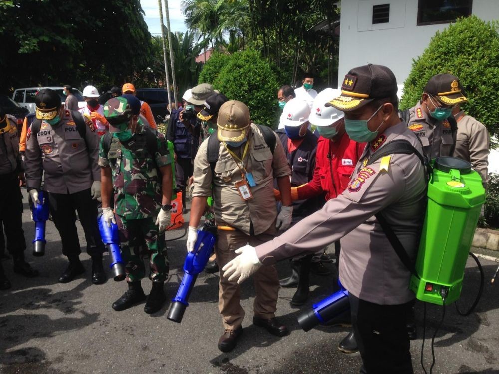 Pemkot Balikpapan Semprot Disinfektan Serentak di 6 Kecamatan