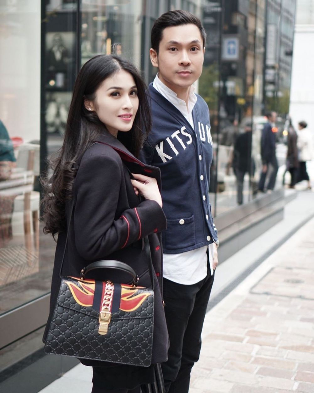 Termasuk Baim Wong, 9 Pasangan Artis Ini Menikah Berkat Mak Comblang