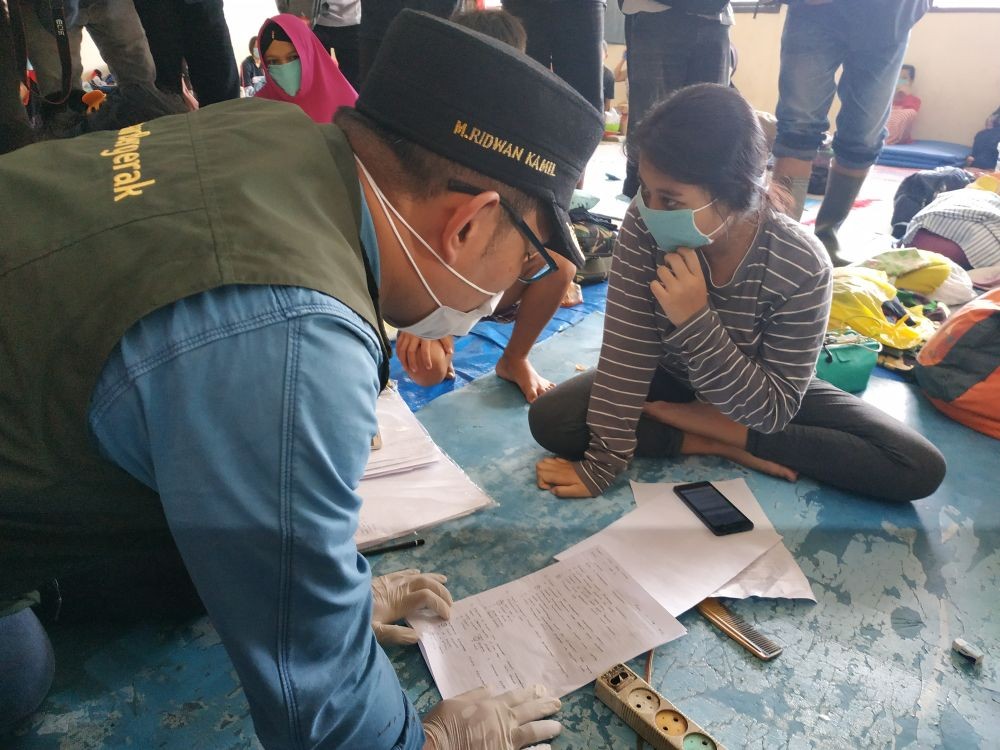 Curhat Siswa di Pengungsian Banjir Bandung: Bikin Belajar Gak Fokus