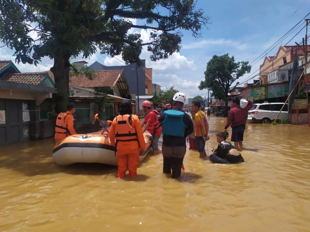 Tiga Kecamatan di Bandung Terendam Banjir, 70.604 Jiwa Terdampak