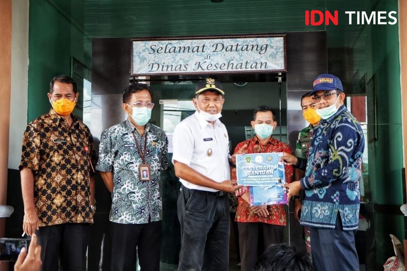 Tim Satgas COVID-19 PPU Dapat Sumbangan 1.000 Liter Disinfektan