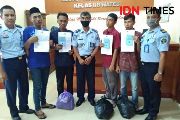 Dapat Asimilasi, 4 Narapidana Rutan Kelas IIB Wates Langsung Bebas