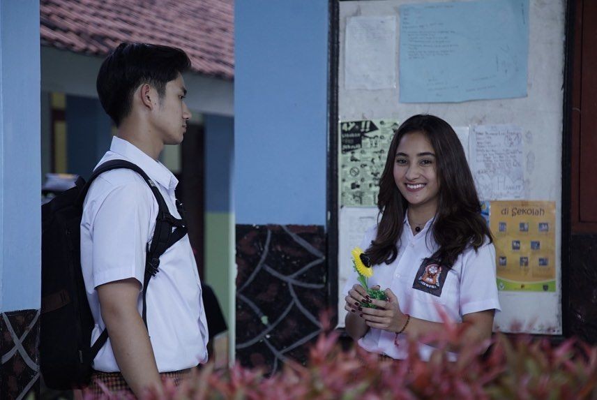 Bikin Pangling, 10 Potret Naomi Zaskia Jadi Anak SMA di Sinetron