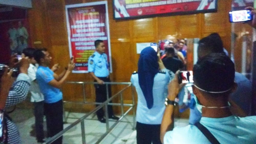 Dibebaskan, Puluhan Napi Lapas di Gorontalo Selebrasi Goyang TikTok