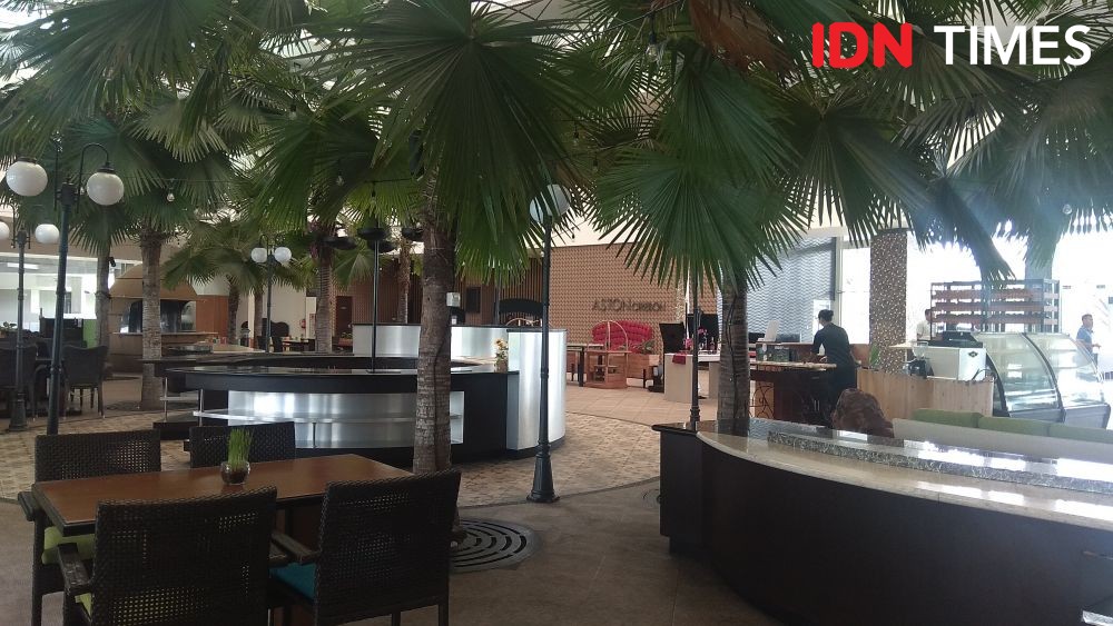 Buntut COVID-19: Hotel Aston Cirebon Tutup, Gaji Karyawan Dipangkas