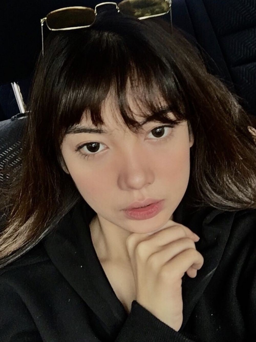 Bak Kembaran Lisa BLACKPINK, 10 Potret Selebgram Bella Kuku Tanesia