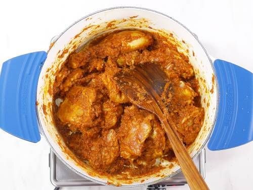 Resep Ayam Masak Merah Khas Malaysia, Pedas Gurihnya Mantap!