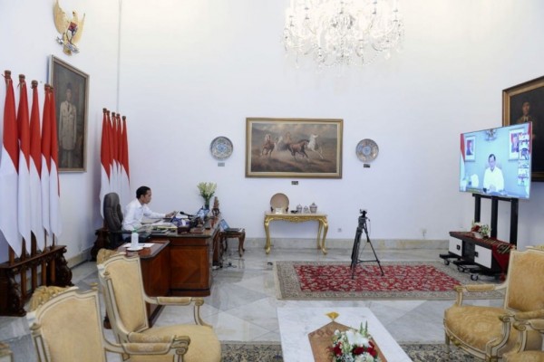 Momen Lucu Rapat Virtual Kabinet, Jokowi: Tes Tes Tes, Sudah Dengar?