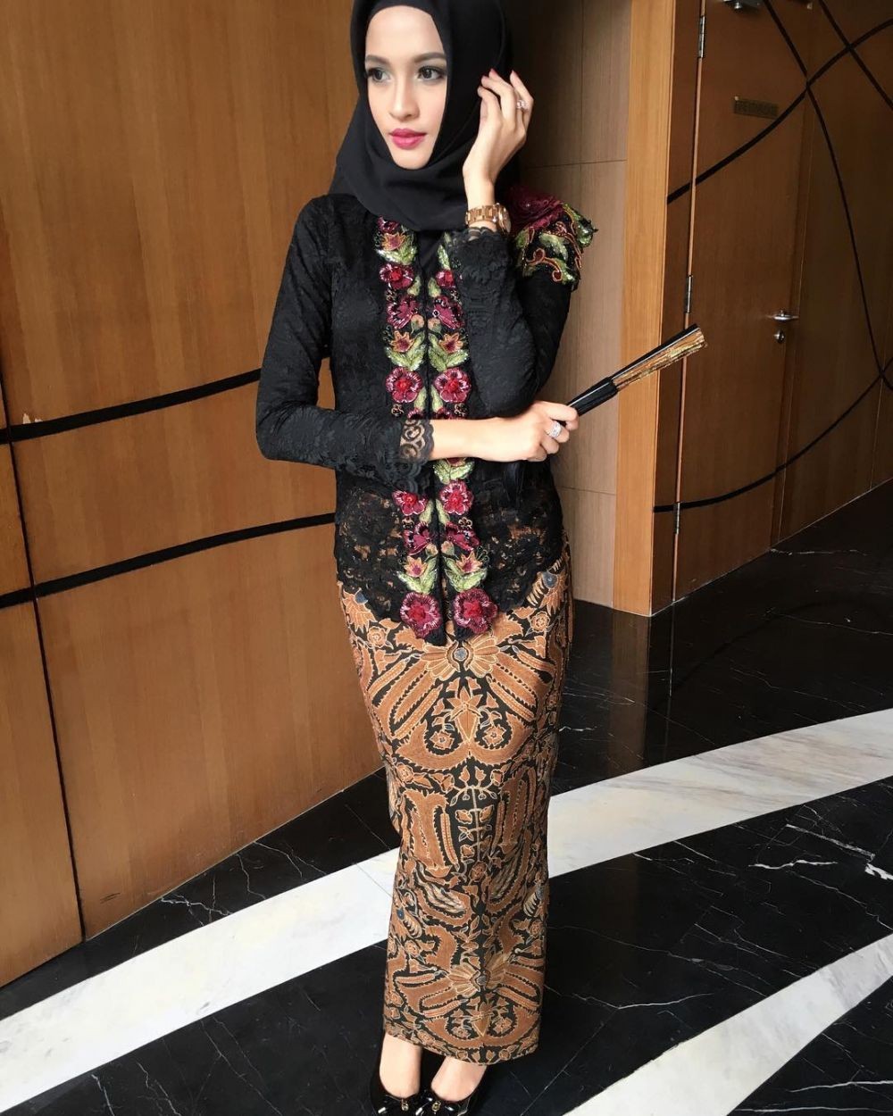 9 Style Batik  Kebaya  Yulistra Ivo Istri Gubernur 