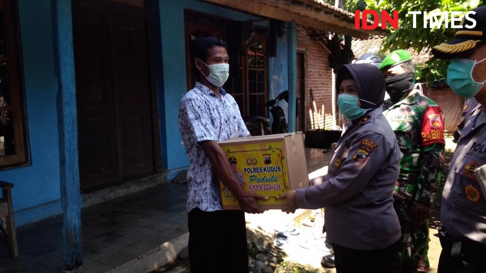 Mudik, Kena PHK di Jakarta, Warga Kudus Malah Dapat Bantuan Sembako