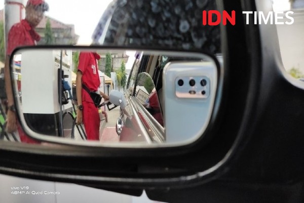 Mitos atau Fakta: Menggoyang Mobil di SPBU Bisa Bikin Lebih Irit?