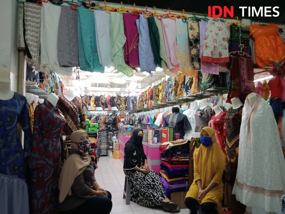 Wajah Lesu Para Pedagang Pusat Pasar Medan Jelang Ramadan