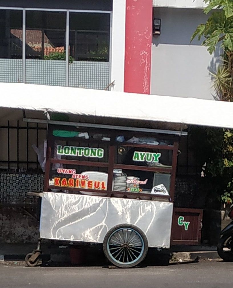 Sok Imut, 10 Tulisan Gerobak Penjual Ini Kocak Banget