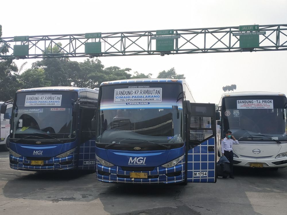 PSBB Bandung Dilanjutkan, Bus Rute Barat dan Timur Mulai Operasional 