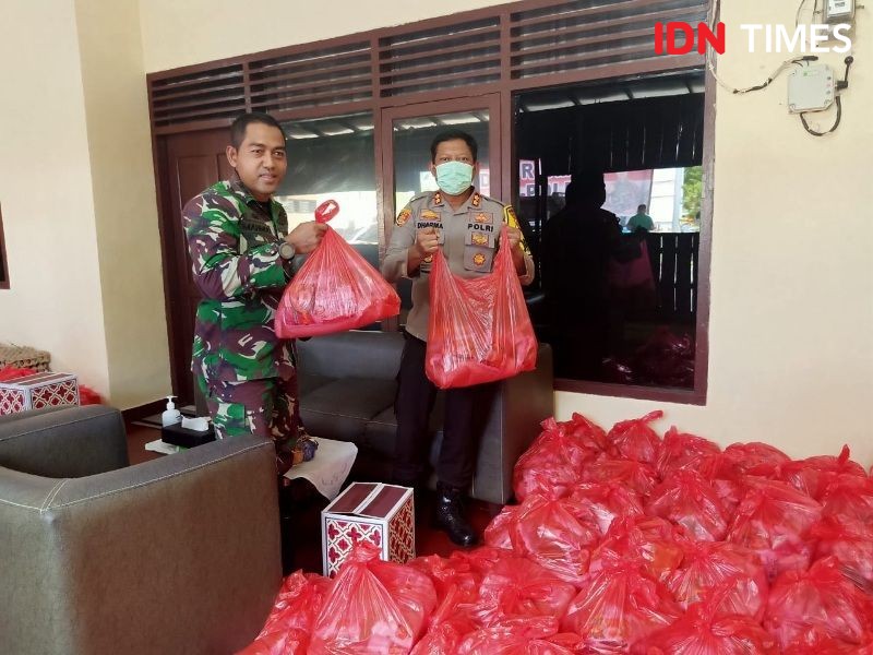 Peduli Warga Terdampak Corona, Polres dan Kodim PPU Bagikan Nasi Kotak