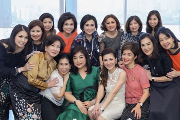 10 Momen Cetar Liliana Tanoesoedibjo dan Geng WWG, Ibu-ibu Sosialita!